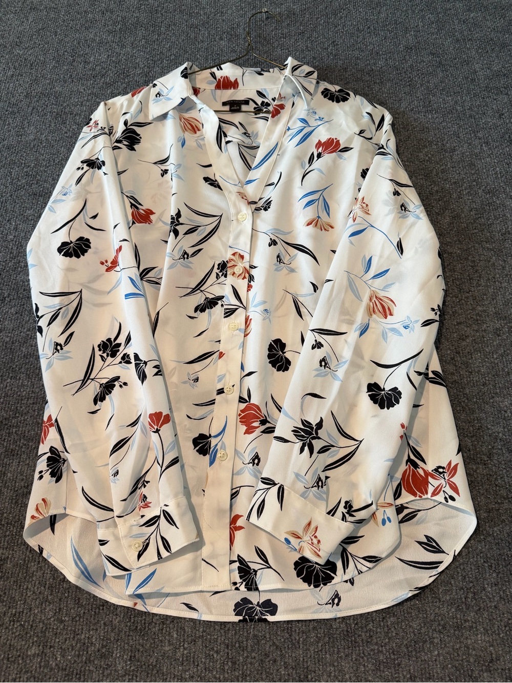 Ann Taylor White Floral Button-Up Blouse with Red, Black & Blue Accents